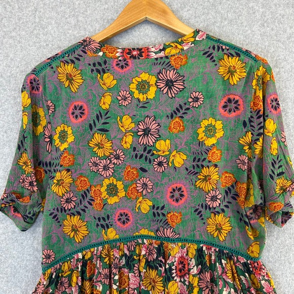 Akemi + Kin Floral Anthropologie Tunic Blouse Green Yellow Floral Bloom Medium - Picture 8 of 13